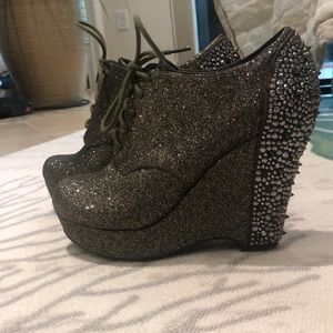 Gianni Bini wedge bootie
